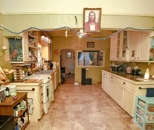 Buhl, ID 83316,1471 E 3800 N.