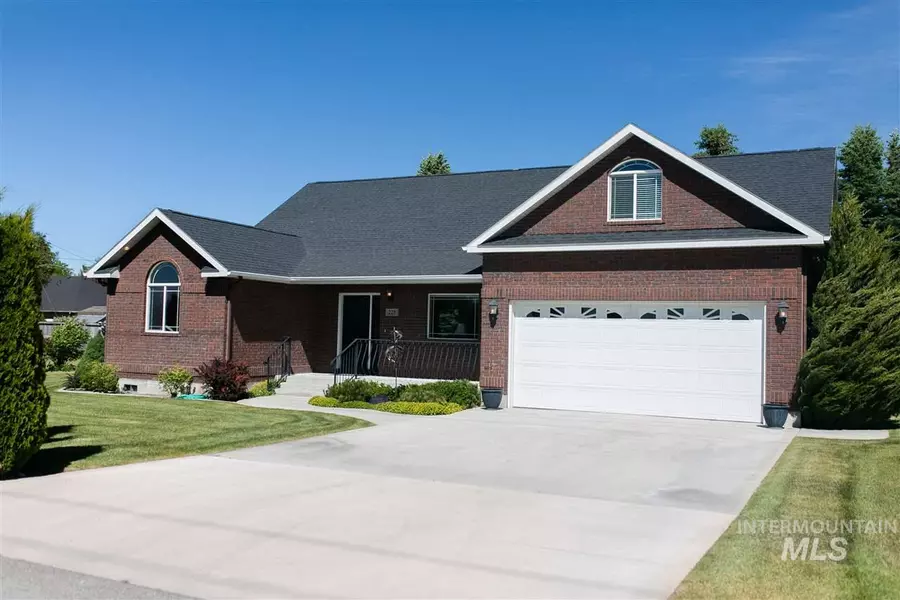 228 Countryside, Rupert, ID 83350