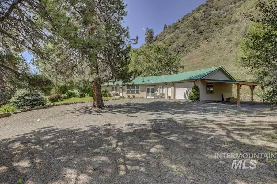 137 Jessica Lane, Pollock, ID 83547