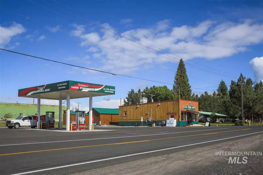 13845 Highway 55, Mccall, ID 83638