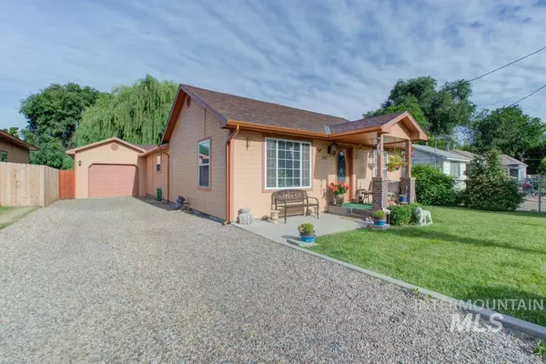 Payette, ID 83661,817 N 11th St