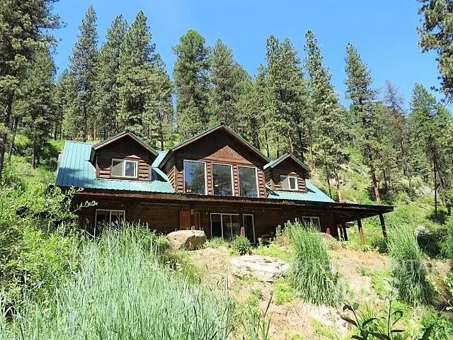 178 Southfork Rd., Garden Valley, ID 83622