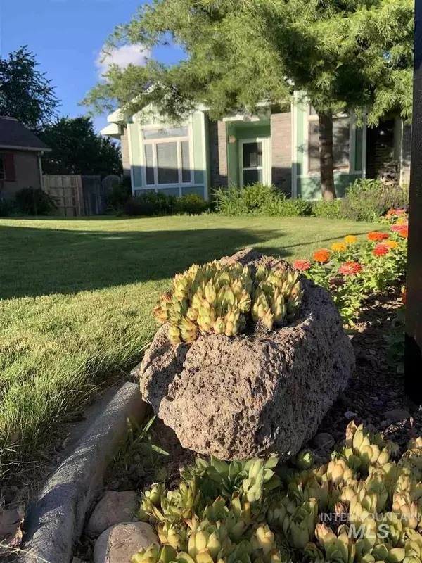 Boise, ID 83713,5572 N Tumbleweed Pl