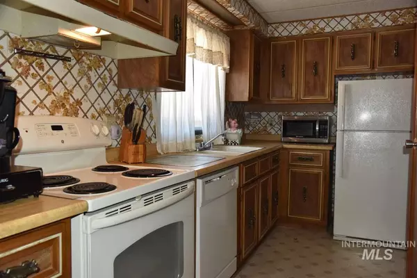 Boise, ID 83713-0000,2725 N Five Mile Rd #34