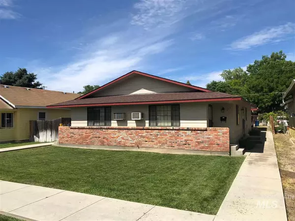 111 / 113 S Ivy St, Nampa, ID 83687