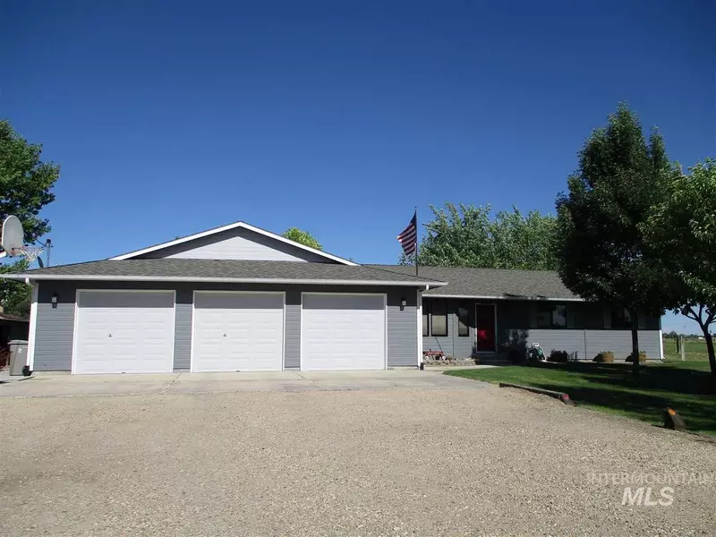 4924 N Black Cat Rd, Meridian, ID 83646