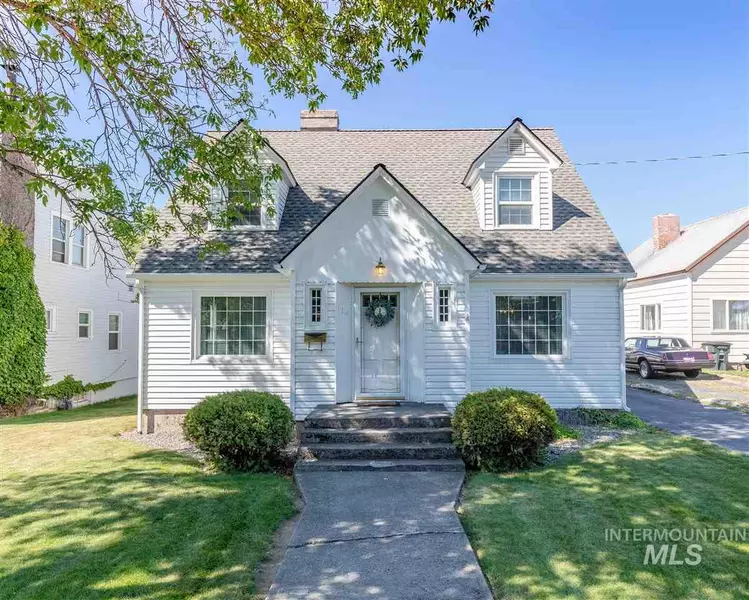 119 N Main St, Troy, ID 83871