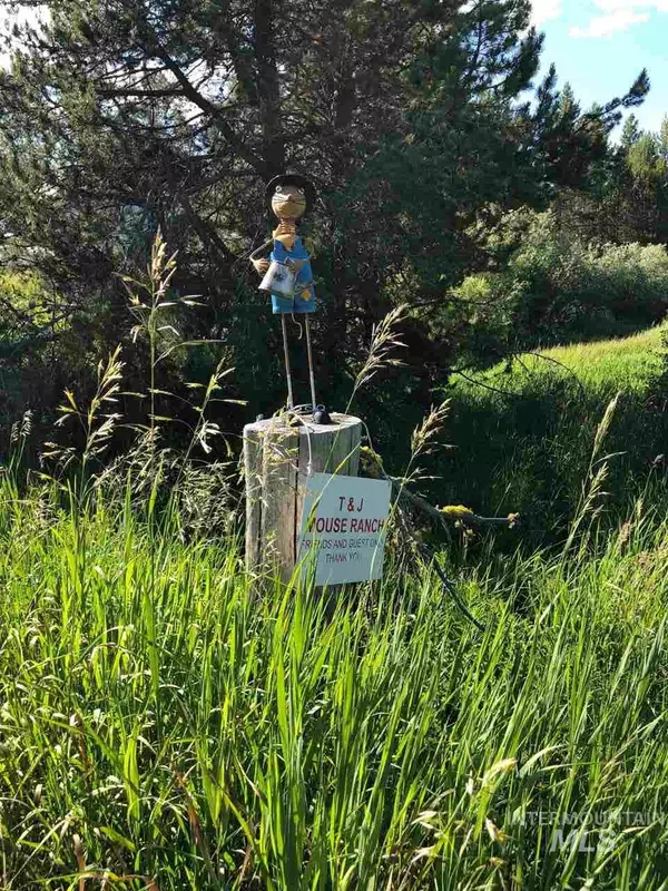 Cascade, ID 83611,24 One Eleven Way