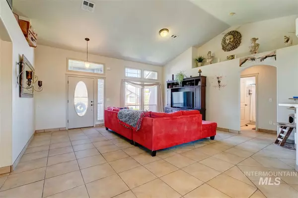 Star, ID 83669,11153 W Box Canyon