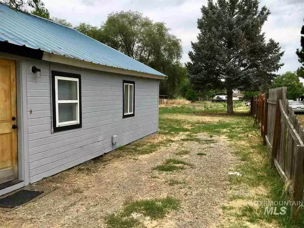 Payette, ID 83661,135 7th Avenue North