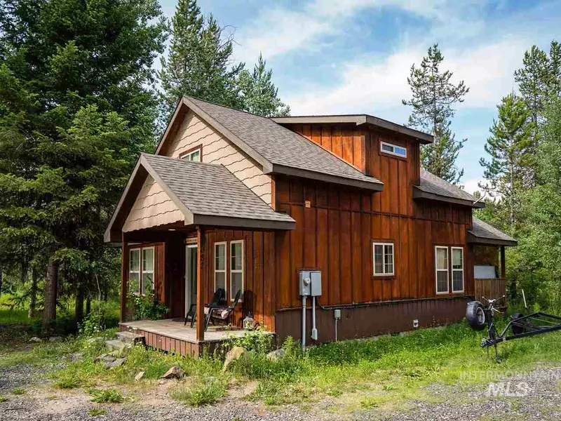 1087 Club Road, Mccall, ID 83638
