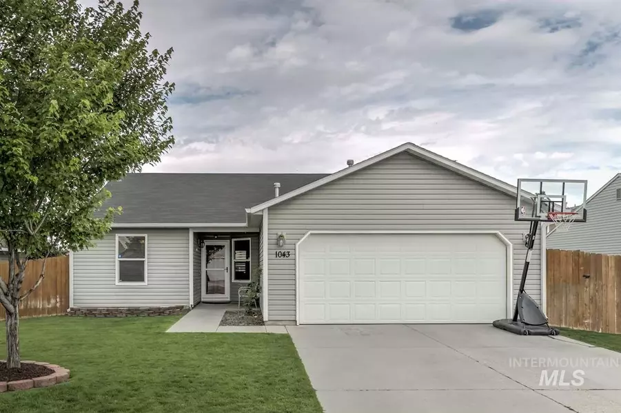 1043 S Bobby Ave, Kuna, ID 83634