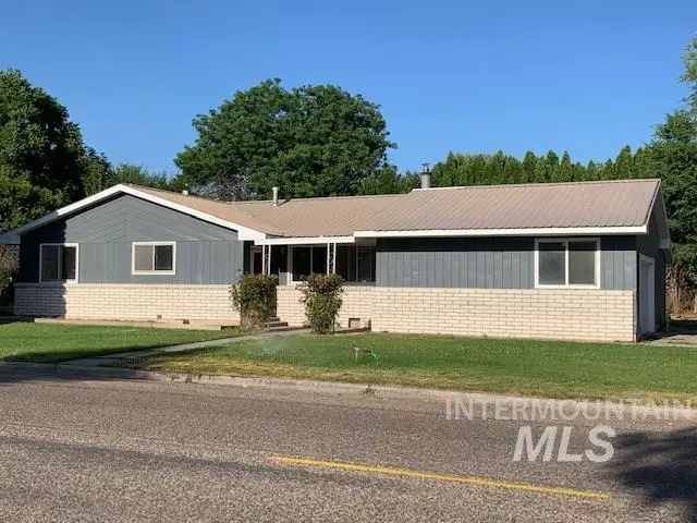 Weiser, ID 83672,1006 E 6th St