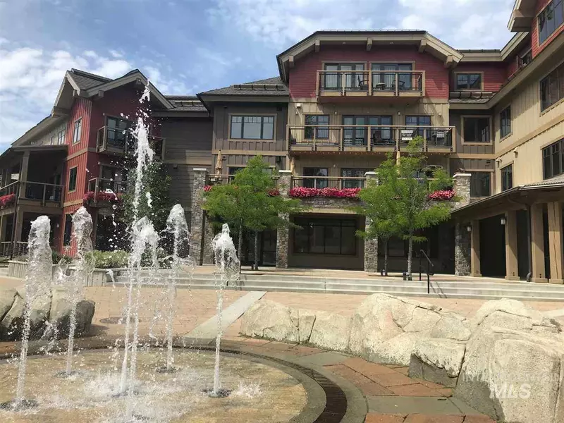 616 N 3rd Street, Mccall, ID 83638