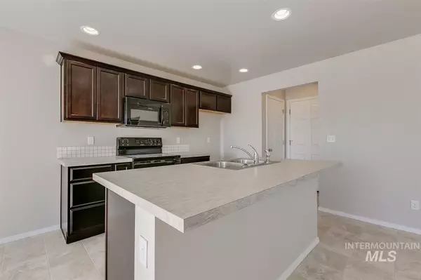 Caldwell, ID 83607,13533 Palm Beach Dr.