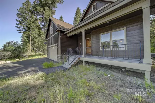 Mccall, ID 83638,1345 Majestic View Drive