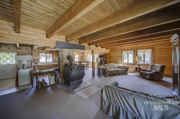 Warren, ID 83671,419 E Main