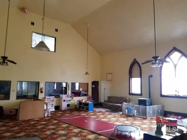 Payette, ID 83661,805 2nd Ave S