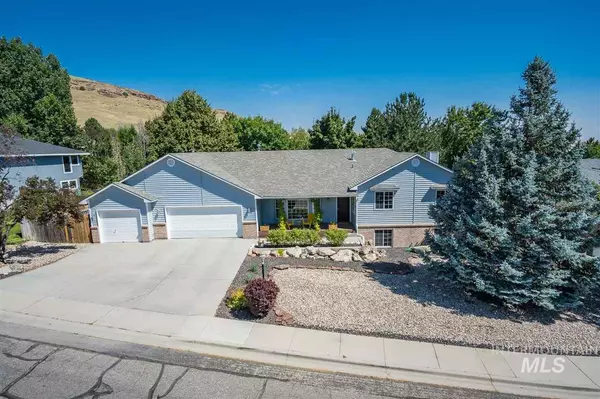 Boise, ID 83712,1738 S Trent Point Way