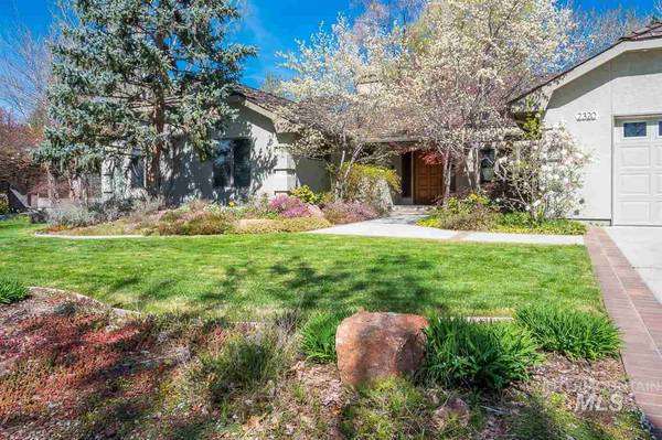 2320 S Swallowtail Ln, Boise, ID 83706