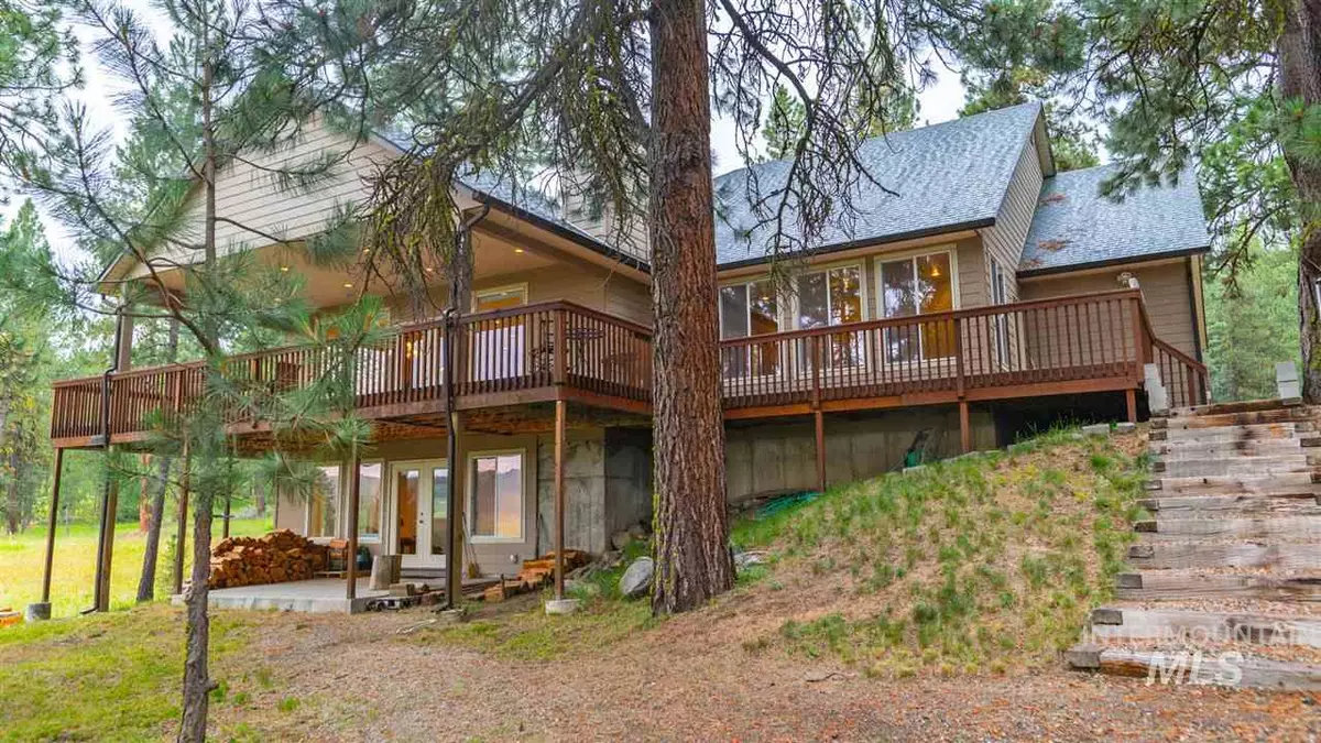 Cascade, ID 83611,110 Wilderness Ranch Lane