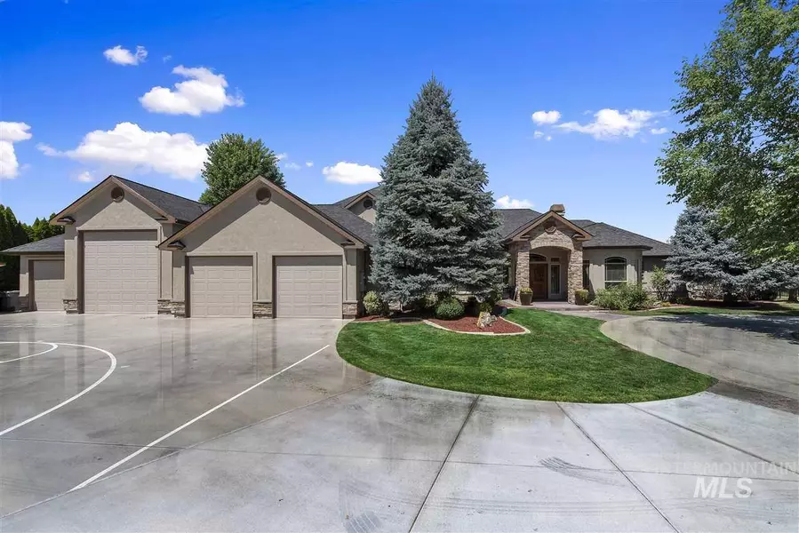 1641 N Dragonfly Pl., Eagle, ID 83616