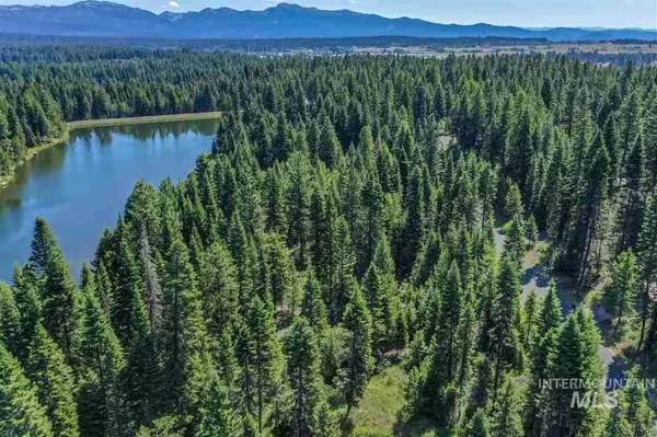 Mccall, ID 83638,219 Ernesto Drive