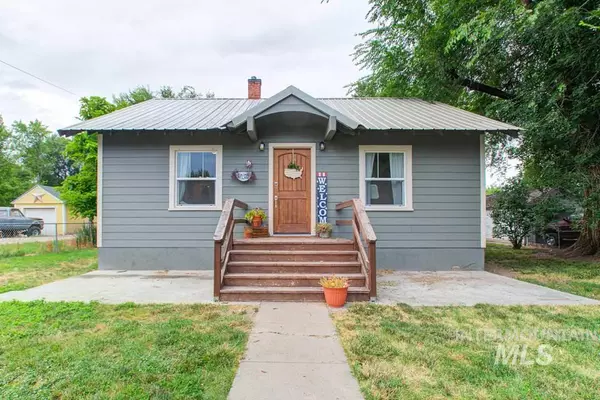 New Plymouth, ID 83655,308 W Maple