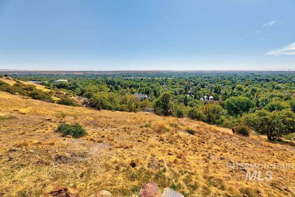 E Stone Point Drive, Boise, ID 83712