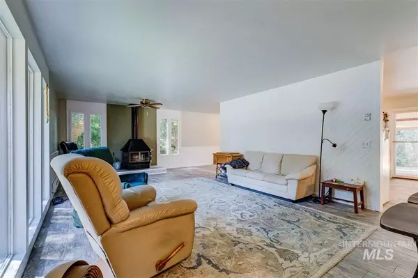 Gooding, ID 83330,742 Illinois Street