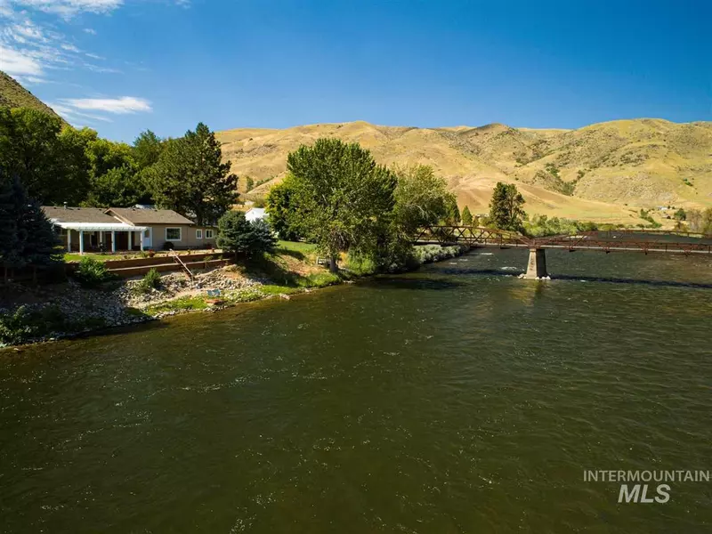 1 Gardena Lane, Horseshoe Bend, ID 83629