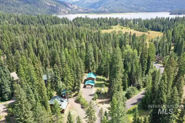 Mccall, ID 83638,1504 Lick Creek Road