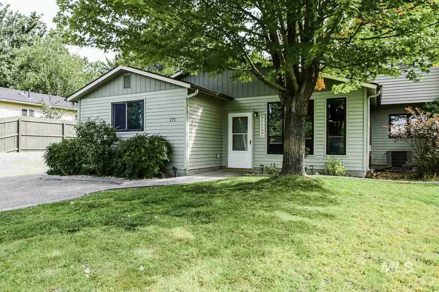 171 S 19th Street, Payette, ID 83661