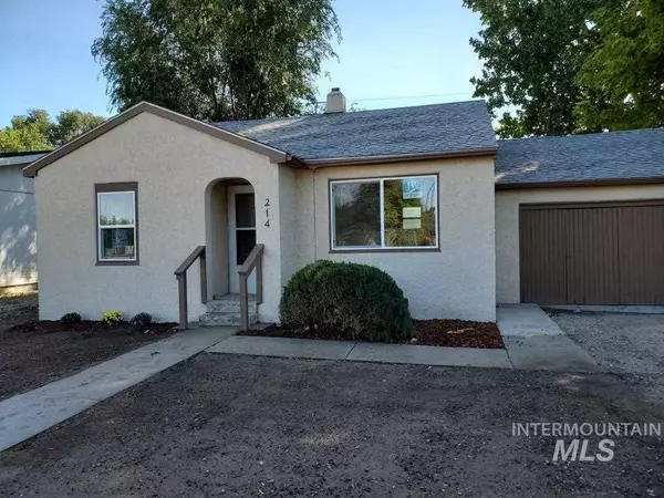 214 E Montana Avenue, Homedale, ID 83628