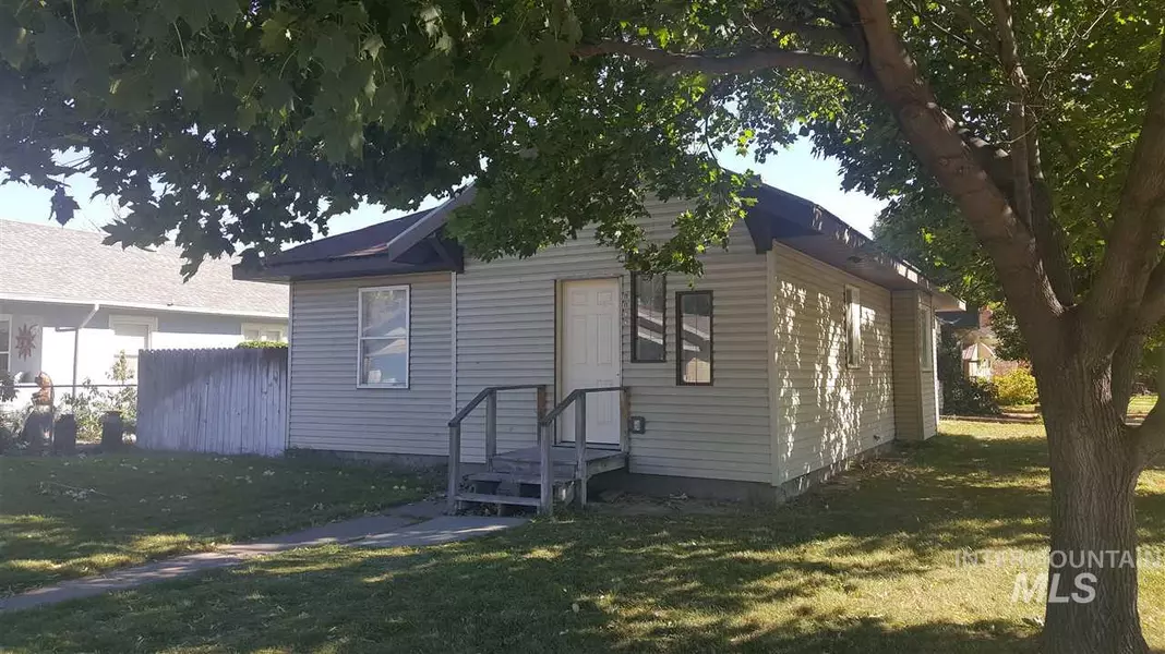 1106 7th Ave E, Twin Falls, ID 83301-0000