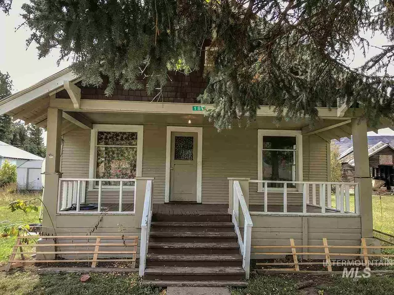 185 W Washington Ave, Cambridge, ID 83610