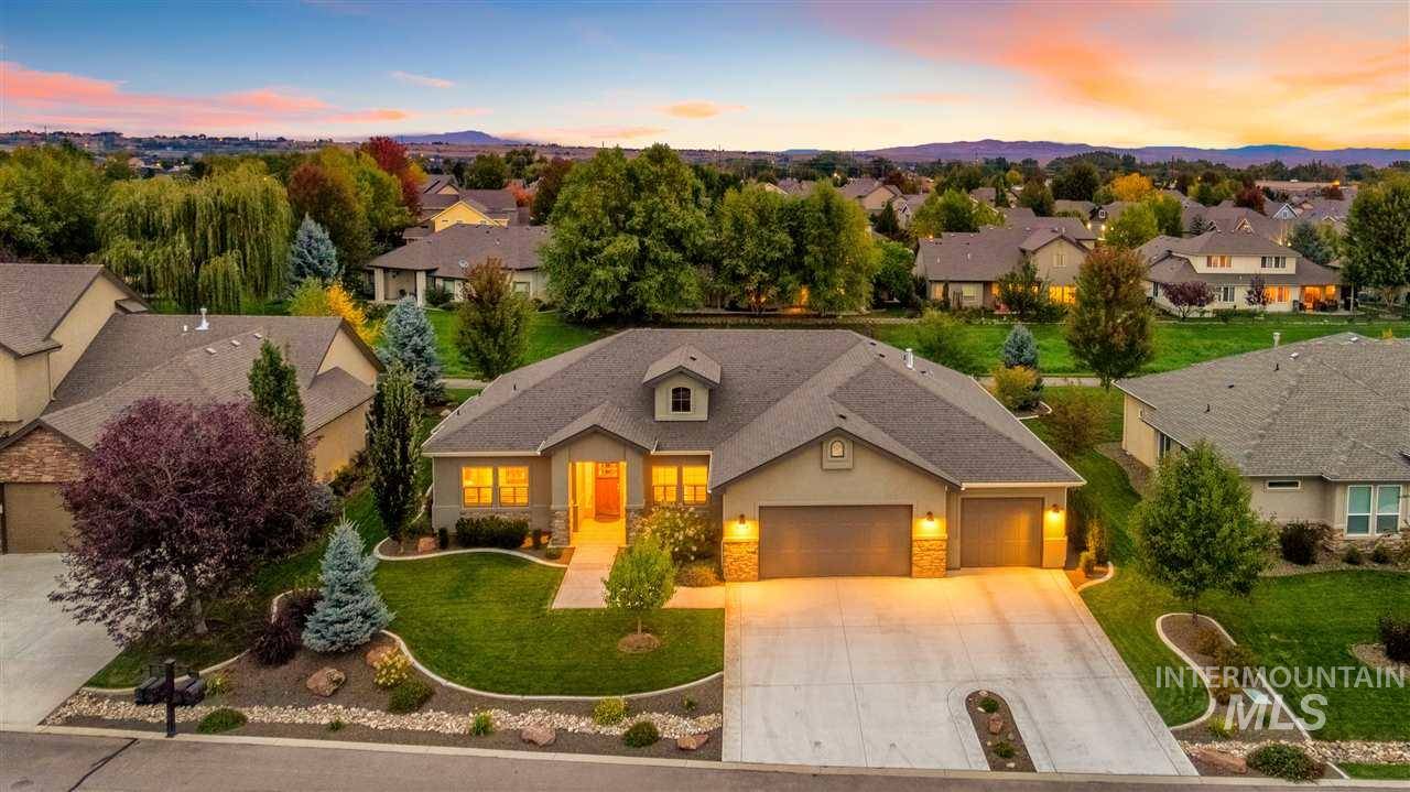 12144 W Pinewood River Lane, Star, ID 83669