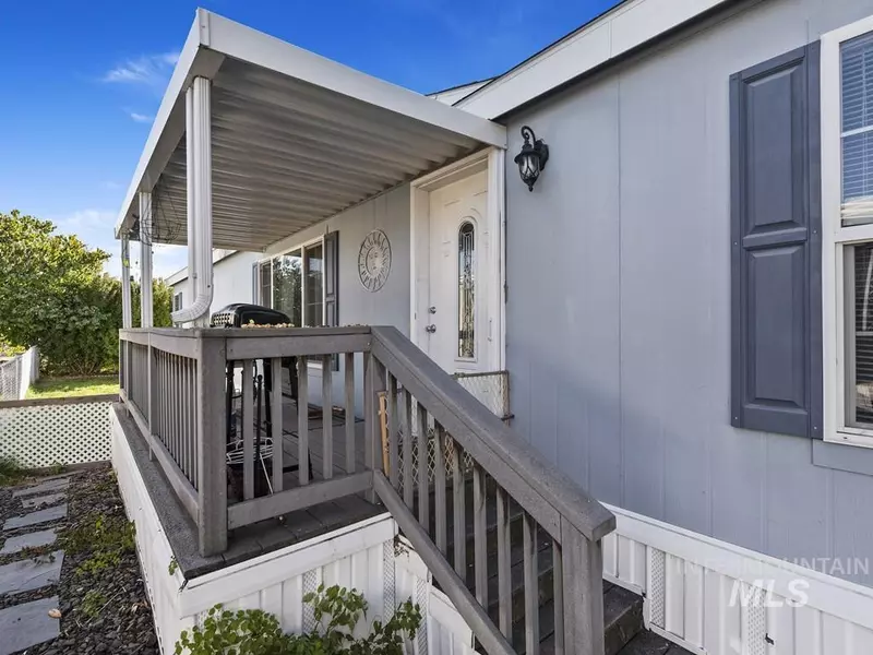 2725 N Five Mile, Boise, ID 83713