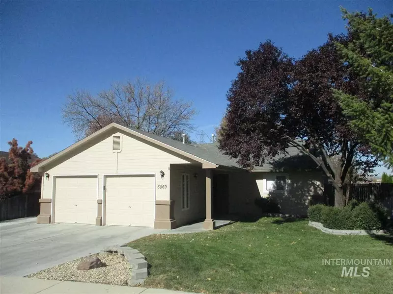 5069 Deselm Way, Boise, ID 83716