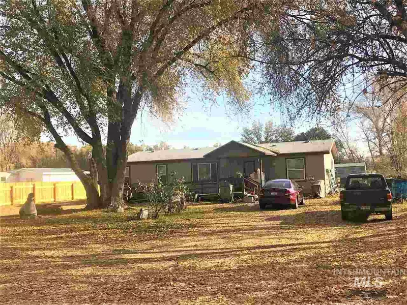 10402 Railroad Lane, Payette, ID 83661