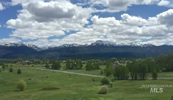 Mccall, ID 83638,14009 Easy Street