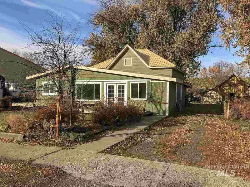 25 N Railroad St, Midvale, ID 83645