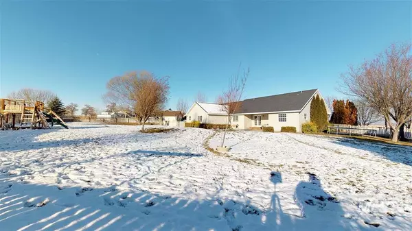 Buhl, ID 83316,4196 N 1572 E