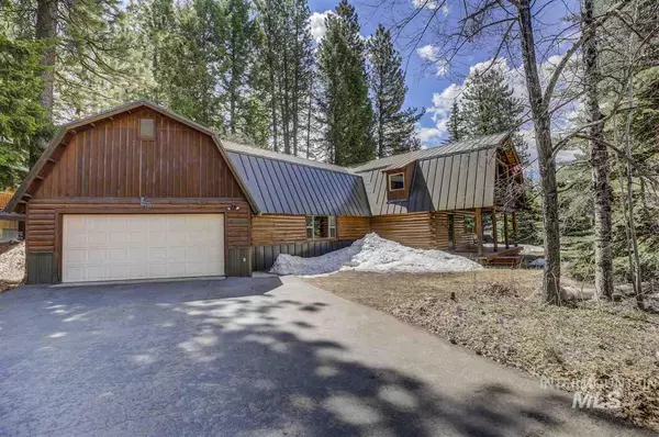 Mccall, ID 83638,701 N Samson Trail