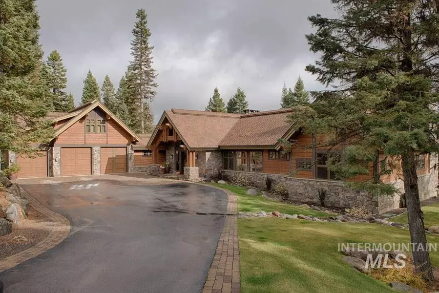 4605 William's Creek Loop, Mccall, ID 83638