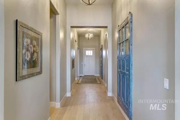 Meridian, ID 83642,5324 S Montague Way