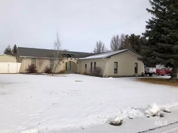 424 S Val Verde Drive, Rupert, ID 83350-0000