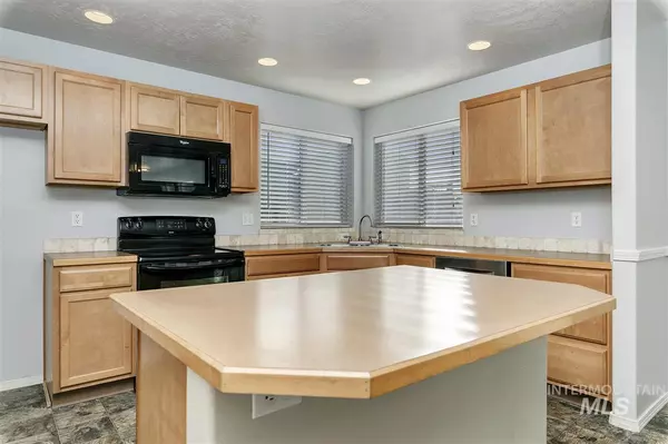 Kuna, ID 83634,2697 N Rock Cliffs Ave.