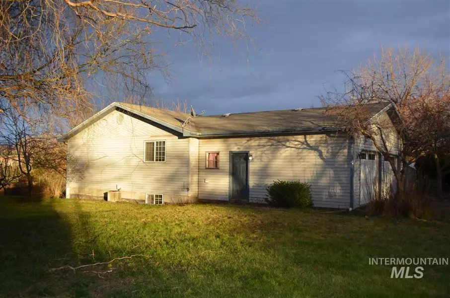 1664 Ashley Dr., Clarkston, WA 99403-0000