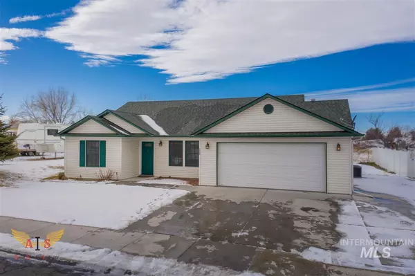 1624 Dana St, Twin Falls, ID 83301